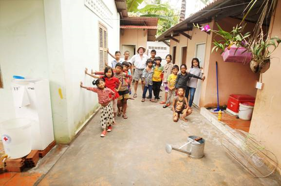 3Cambodia_orphanage_floor.jpg.JPG