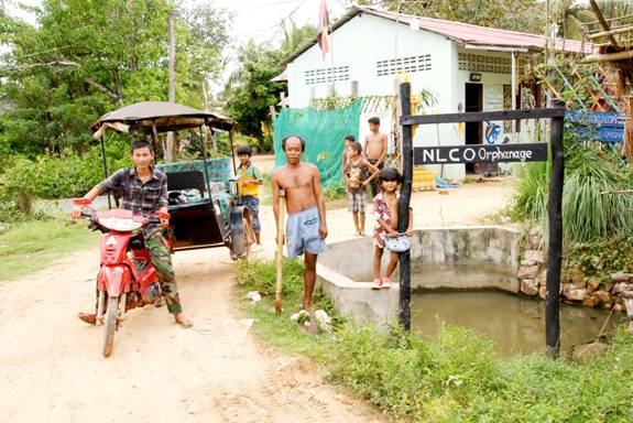 7Cambodia_orphanage_gate.jpg