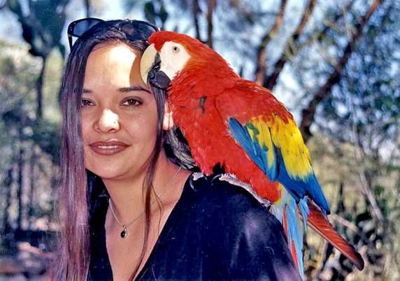 anasazi_scarlet_macaw_princess.jpg